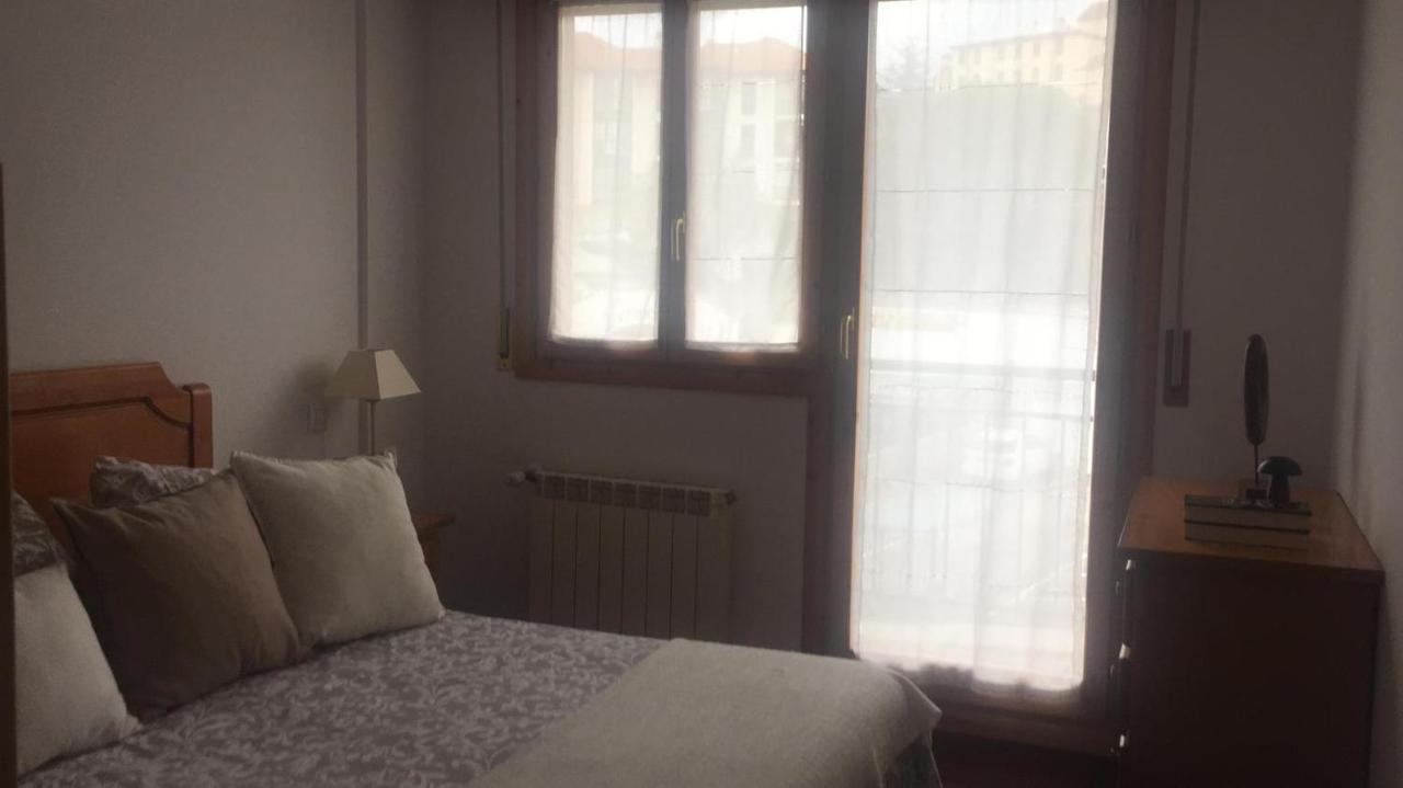 Casa De Claudia Comillas- Jardin Privado - A 10 Metros Del Capricho De Gaudi Esterno foto