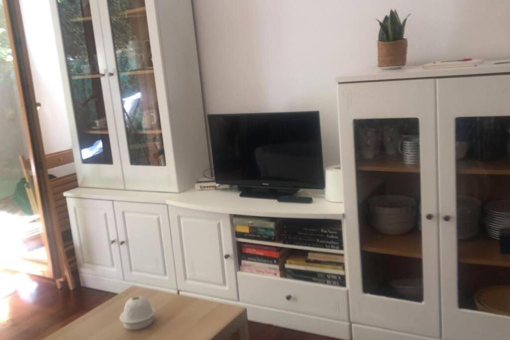 Casa De Claudia Comillas- Jardin Privado - A 10 Metros Del Capricho De Gaudi Esterno foto
